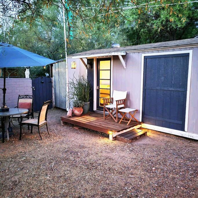 Cute Peaceful Tiny House Getaway W Backyard - Low Summer Rates! Тусон Экстерьер фото